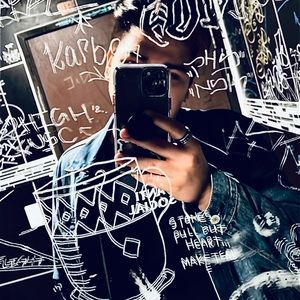 Meet your Posher, Johnny